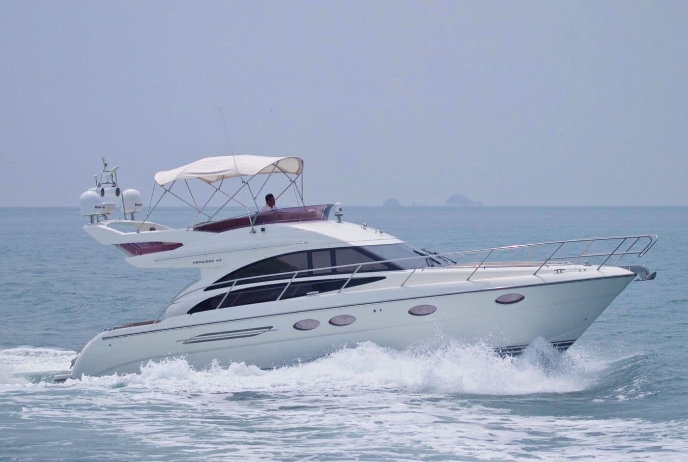2011 Princess 42
