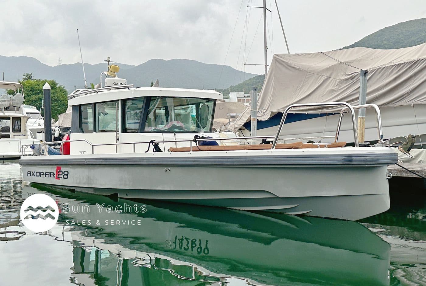 2017 Axopar 28 Cabin